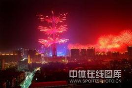 亚洲花炮,绚烂烟花背后的文化传承与艺术魅力